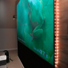 Elite Screen AR92WH2 на стене с подсветкой