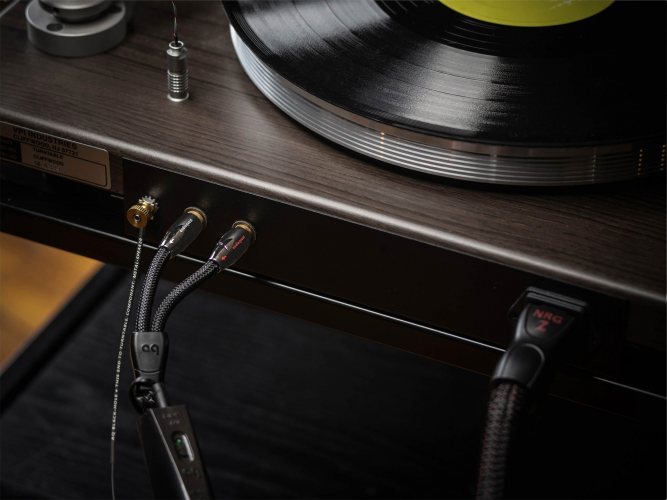 AudioQuest NRG-Z3 C13 Сетевой кабель