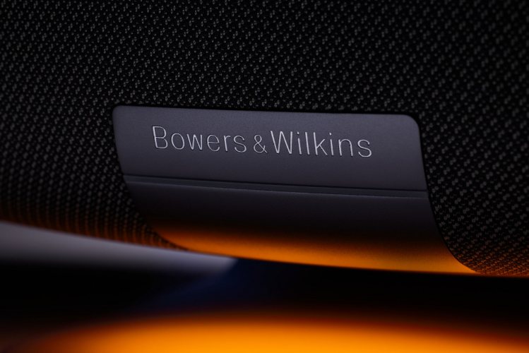 Bowers & Wilkins Zeppelin Mclaren Edition