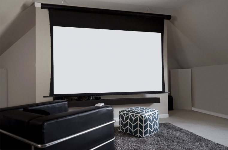 Elite Screens SKT135XH-E12-AUHD В интерьере