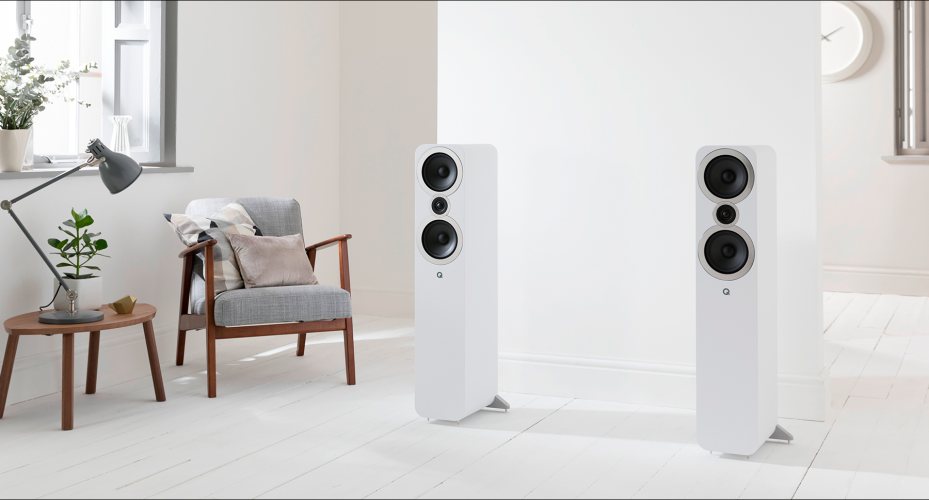 Q Acoustics 3050i (Arctic White) в интерьере