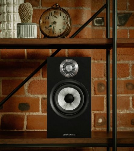 Bowers & Wilkins 607 S2 Anniversary Edition (Black) в интерьере