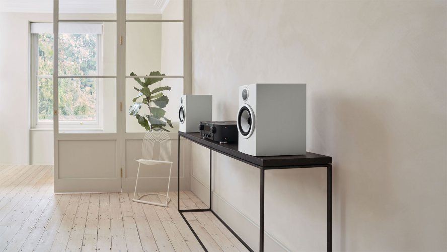 Bowers & Wilkins 706 S3 (Satin White) в интерьере