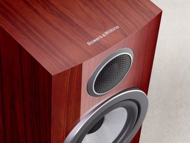 Bowers & Wilkins 707 S3 Prestige Edition Полочная акустика