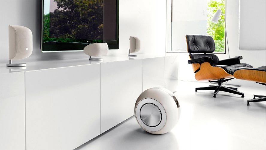 Bowers & Wilkins MT-60D (Matte White) в интерьере