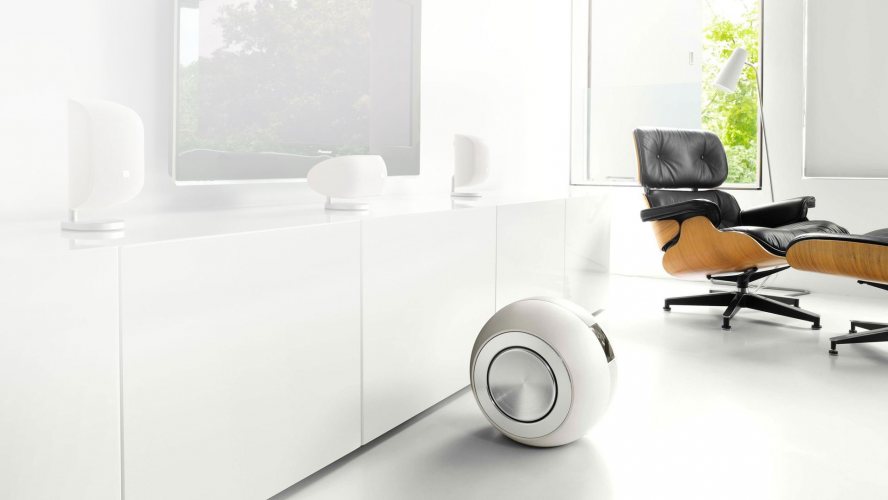 Bowers & Wilkins PV1D (Matte White) в интерьере