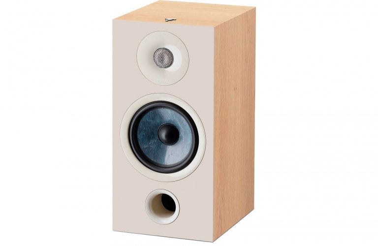 Focal Chora 806 (Light Wood)