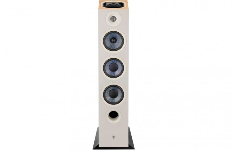 Focal Chora 826-D (Light Wood) вид спереди