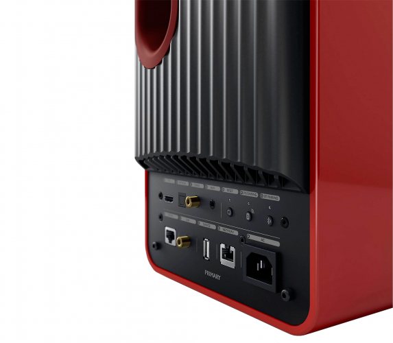 KEF LS50 Wireless II (Crimson Red) под углом