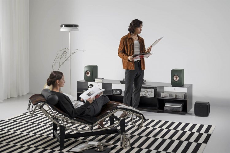 KEF LS50 Wireless II Moss Green Беспроводная акустика