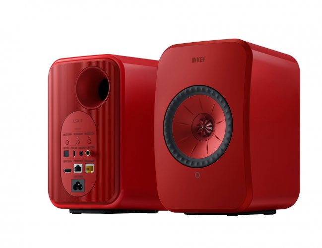 KEF LSX II (Lava Red) под углом