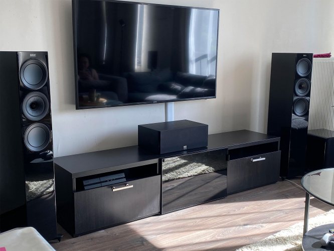 KEF R5 Black Gloss