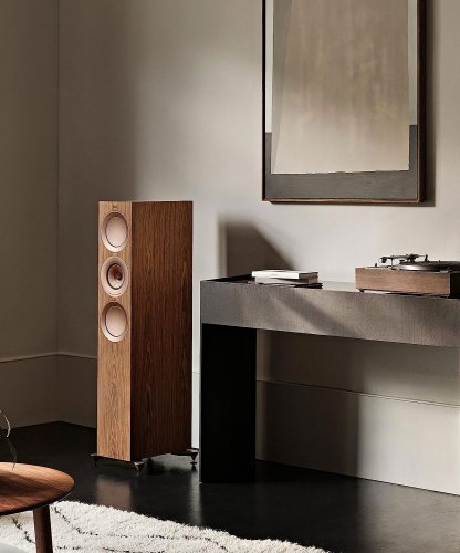 KEF R5 Meta Walnut