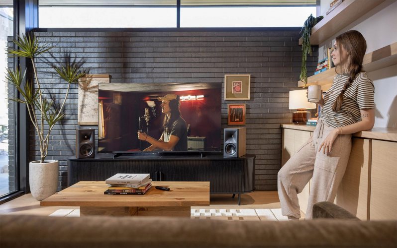 Klipsch The Fives II Walnut В интерьере