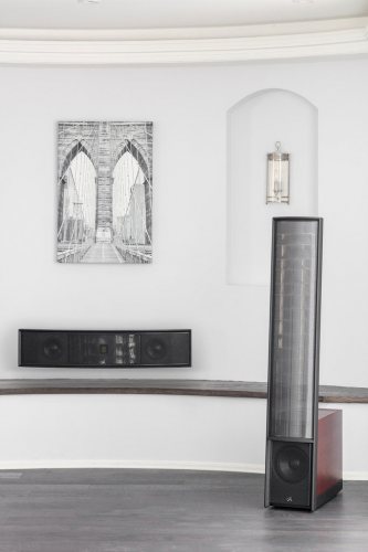 Martin Logan Focus ESL C18 (Arctic Silver) в интерьере