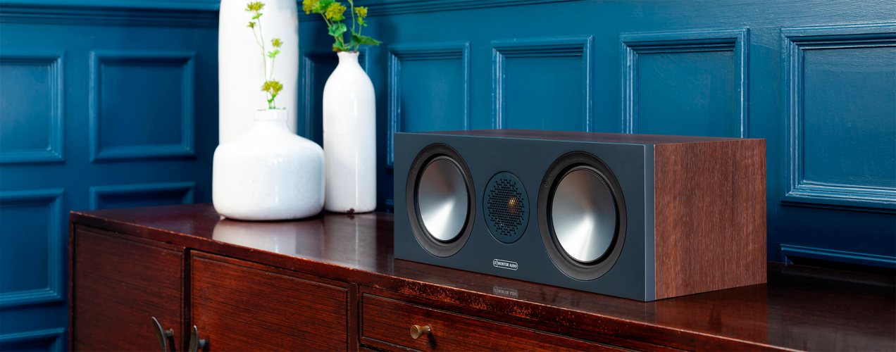 Monitor Audio Bronze C150 (Walnut) в интерьере