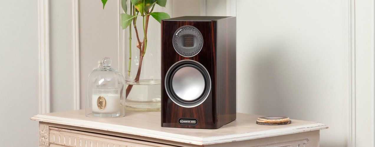 Monitor Audio Gold 100 (Piano Ebony) в интерьере