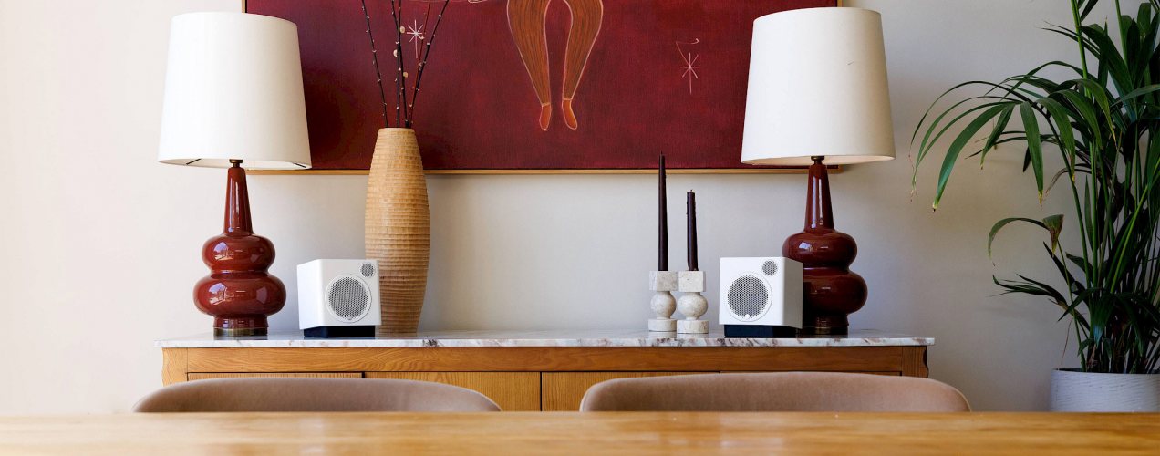 Monitor Audio Radius 1 4G Satin White В интерьере