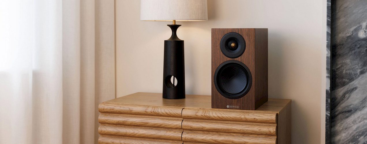 Monitor Audio Silver 50 8G European Walnut В интерьере