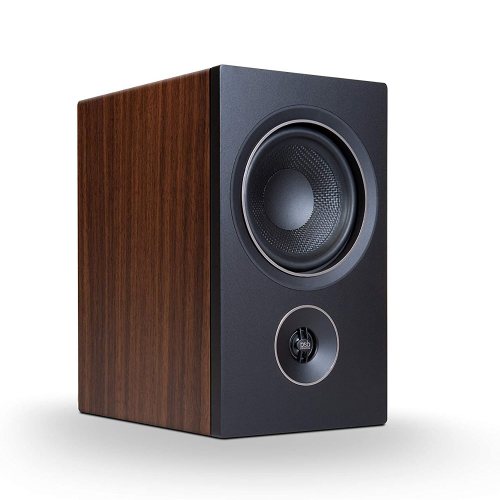 PSB Alpha P5 (Walnut) под углом