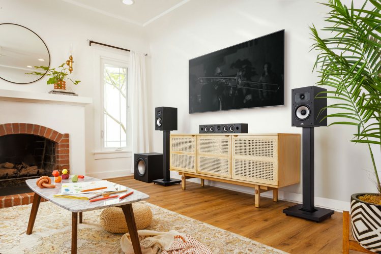 Polk Audio Monitor XT35 (Black) в интерьере