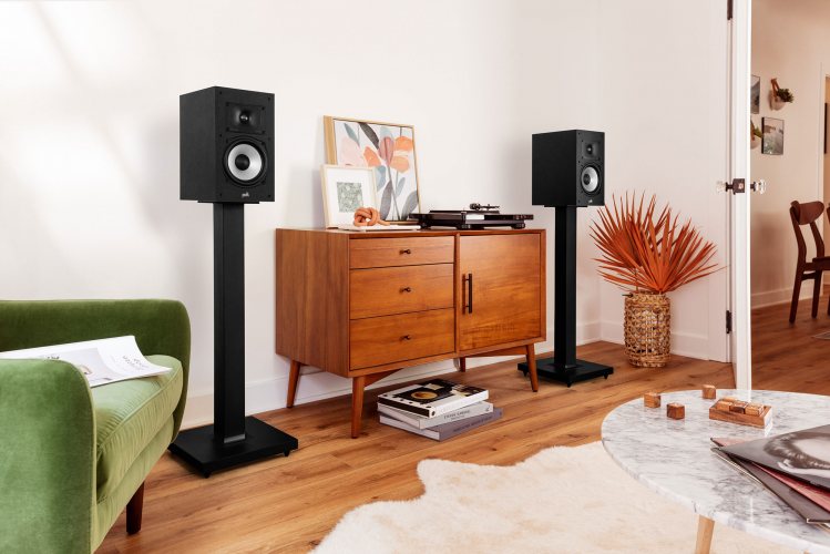 Polk Audio Monitor XT20 (Black) в интерьере