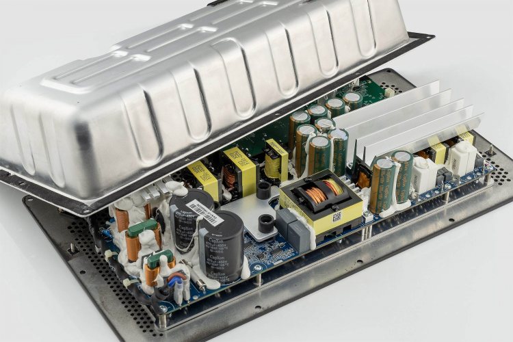 SVS 3000 Micro R|Evolution Piano Gloss Black Усилитель