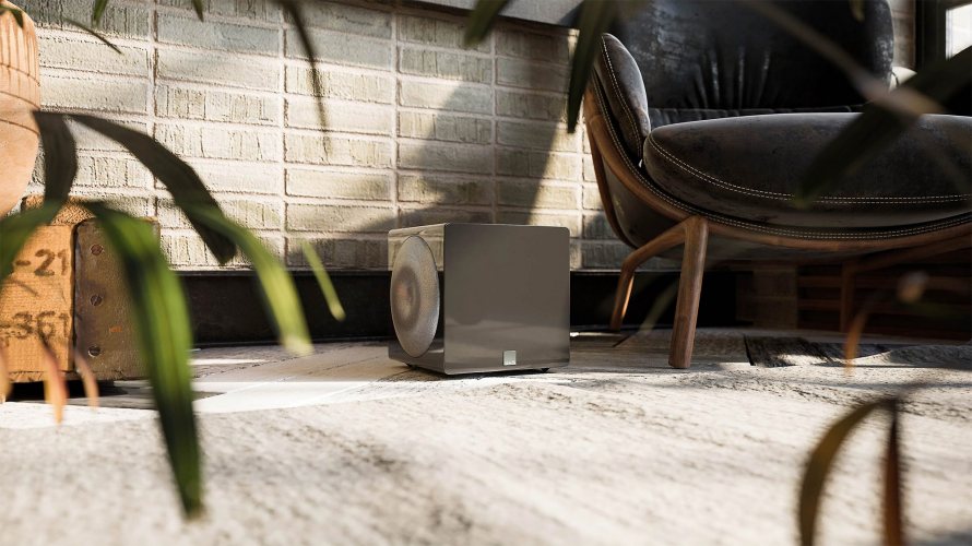 SVS 3000 Micro Piano Gloss Black Сабвуфер