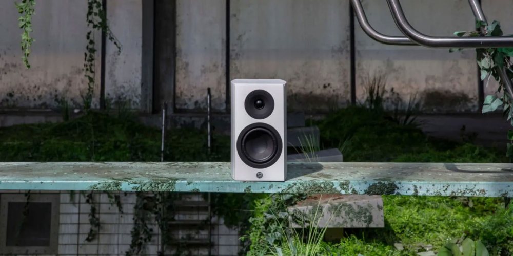 System Audio SA legend 5.2 (Satin White) в интерьере