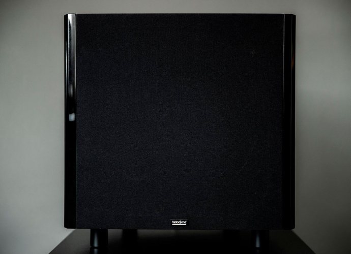 Velodyne SPL 1200-X (Gloss Black) с решёткой