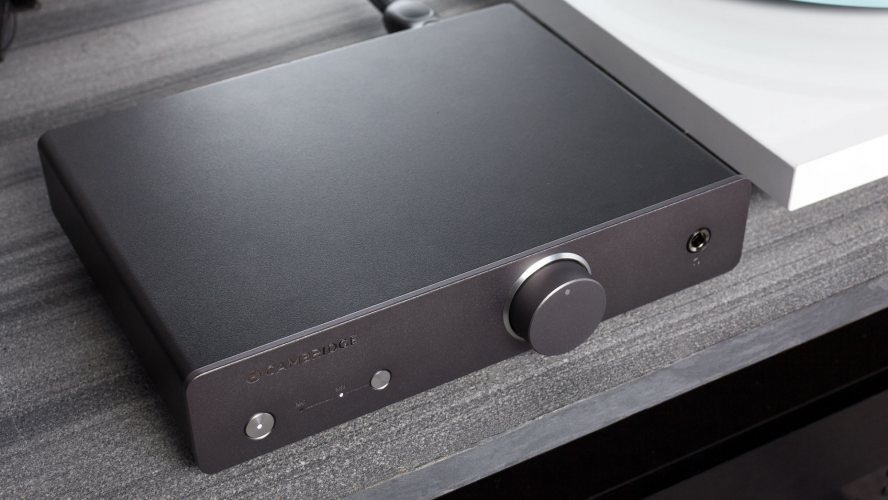 Компактный фонокорректор Cambridge Audio Alva Duo Grey