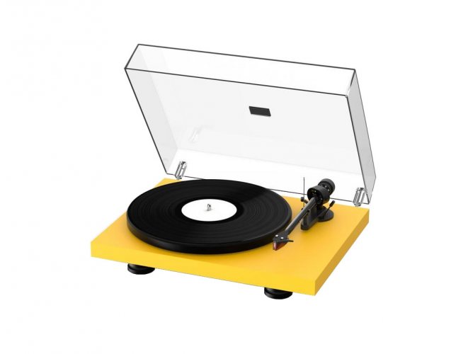 Pro-Ject Debut Carbon EVO (Satin Golden Yellow) крышка открыта