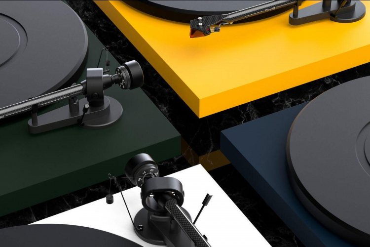 Pro-Ject Debut Carbon EVO (Satin Golden Yellow) цвета