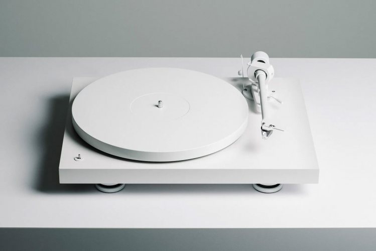 Pro-Ject Debut PRO Satin White Виниловый проигрыватель