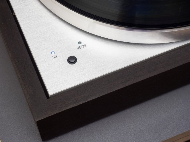 Pro-Ject The Classic EVO 2M Silver (Eucalyptus) переключатель скорости