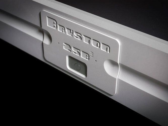 Bryston 2,5B-3 (Silver) передняя панель