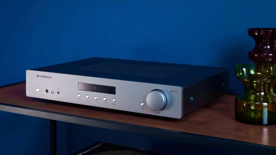 Стерео усилитель Cambridge Audio AXA35