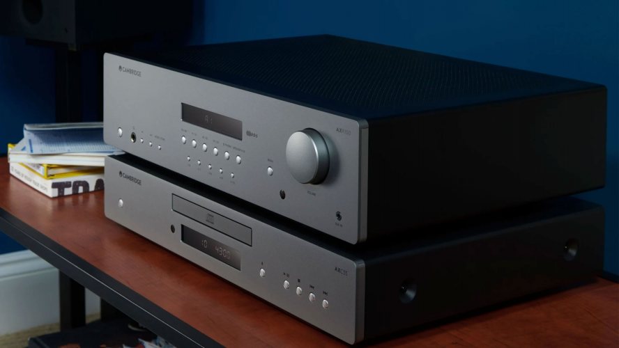 Стерео ресивер Cambridge Audio AXR100