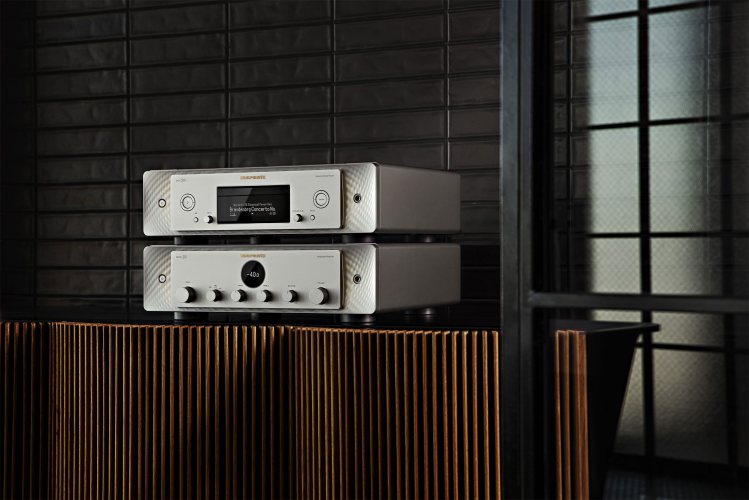 Marantz Model 30 (Silver-Gold)