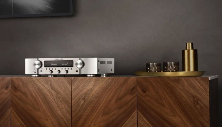 Marantz NR1200 (Silver-Gold)