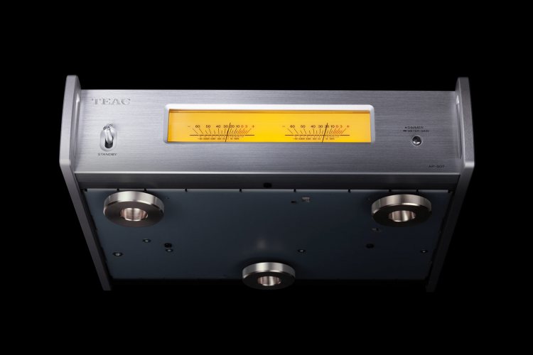Teac AP-507 Silver Вид снизу