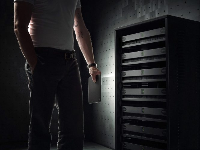 Sonance PowerZone Connect 1008D В стойке