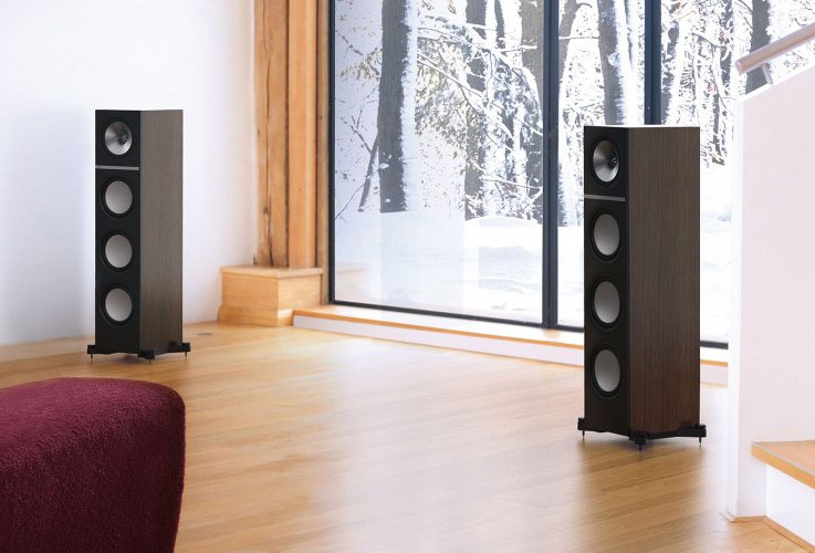 KEF Q900