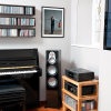 Monitor Audio Silver 500 (Gloss Black) в интерьере